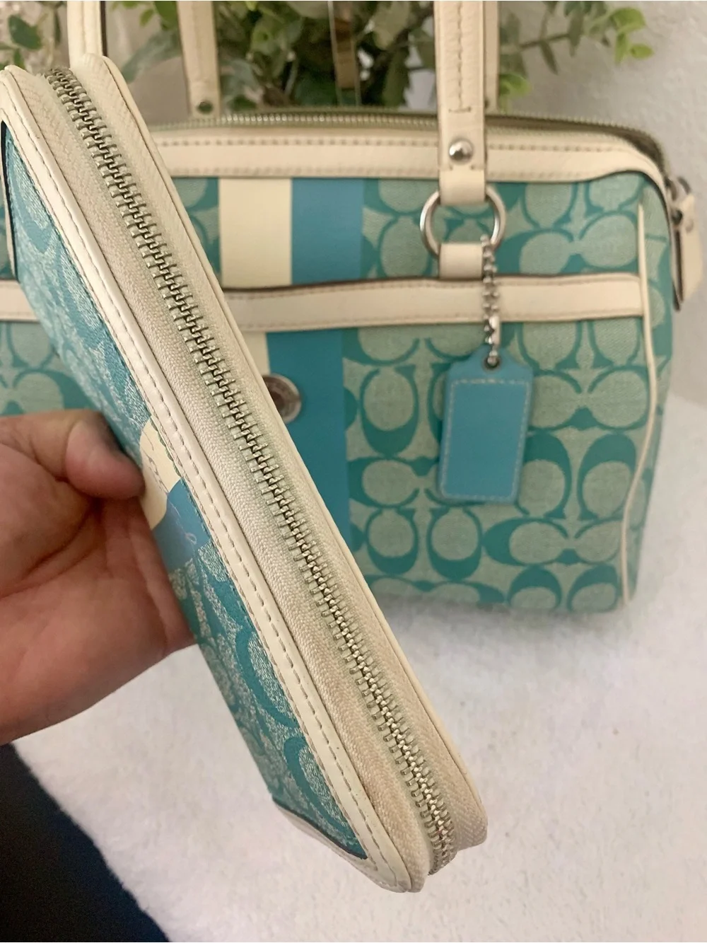 Coach Classic Signature Logo Satchel Purse & Wallet Set